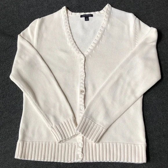 Ambiance Apparel Woman’s 95% Cotton Blue-White Striped T-Shirt Soft Size M - Picture 10 of 13